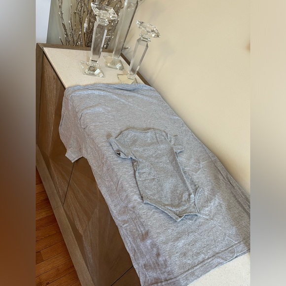 NWOT Daddy and me Tshirt and Onesie Size 2XL - Picture 2 of 5